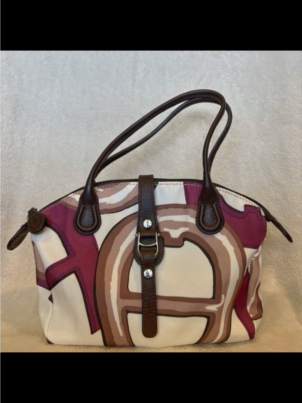 AIGNER Munich Small Handbag with Horseshoe Buckle